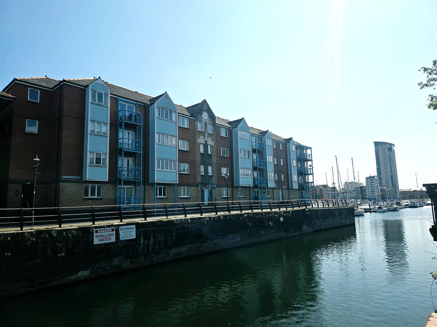 Abernethy Quay, Marina, Swansea, SA1 1UF
